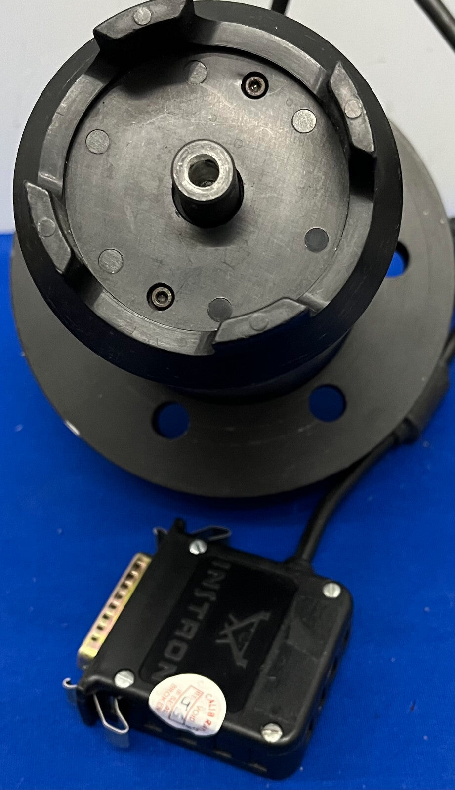 INSTRON 2525-808 +/-10N STATISCHE WÄGEZELLENGEWICHT 2kg