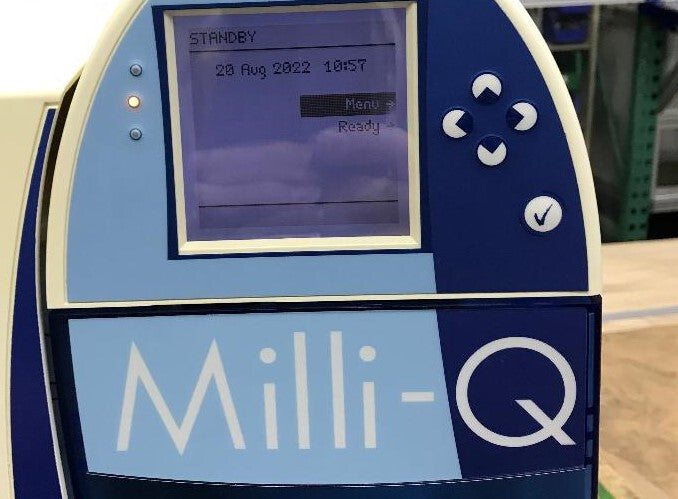 MILILIPORE MILLI-Q A10® TOC Z00Q0V0T0 モニター、電気定格: 100-230V 50/60HZ 16