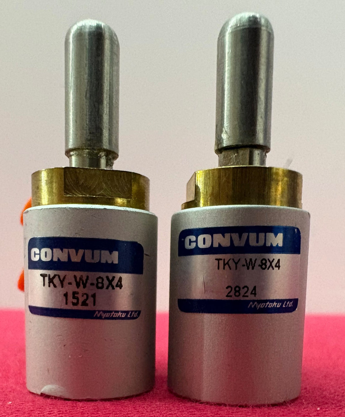 CONVUM TKY-W-8X4 PNEUMATIC DOUBLE-ACTING MINI-CYLINDER 8mm BORE DIAMETER - QTY 2