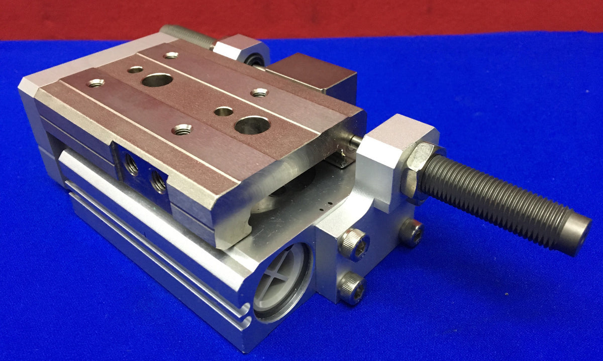 Glissière pneumatique SMC MXQ25-30B