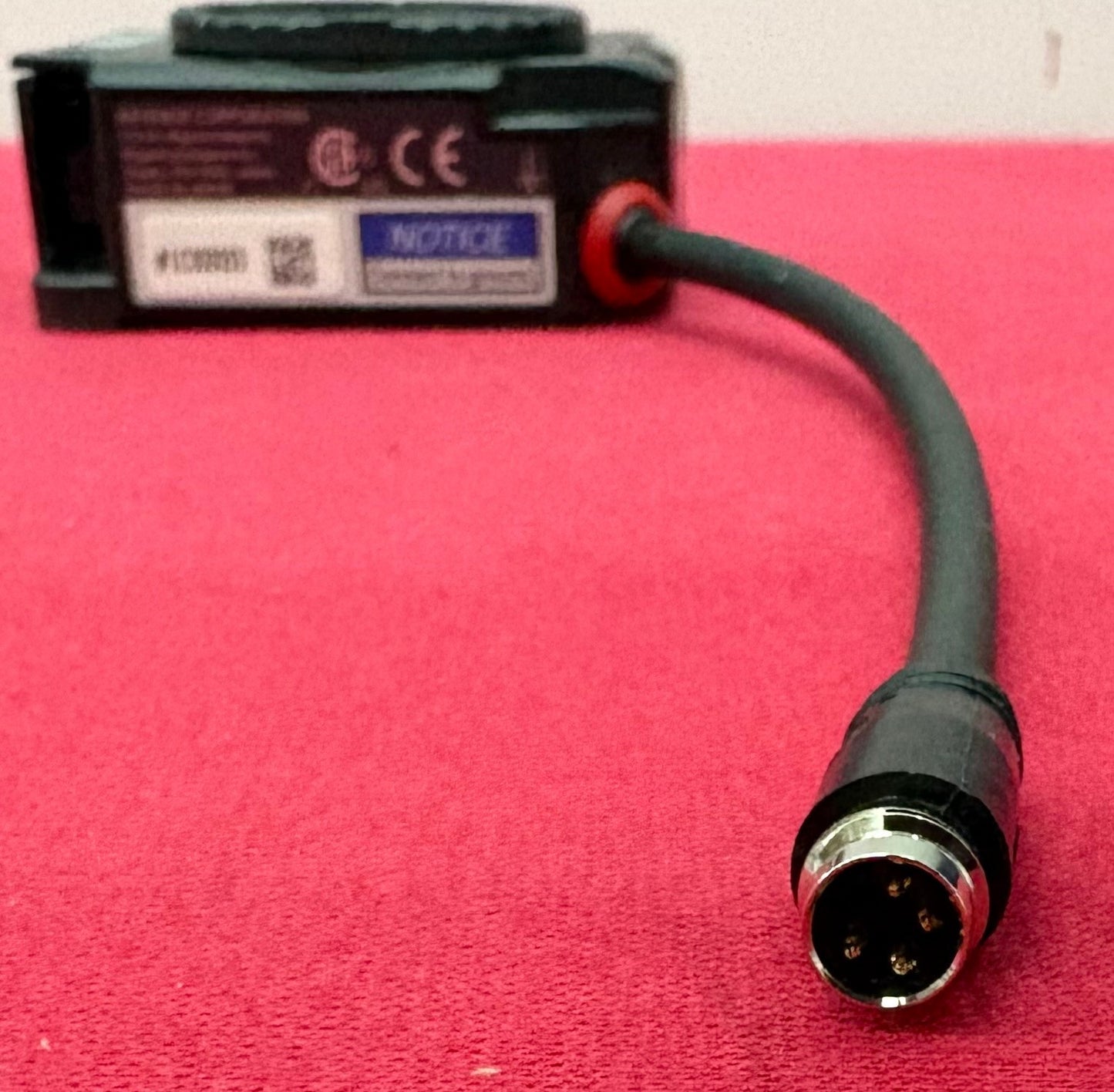 KEYENCE SJ-L005F COMPACT FAN STATIC ELIMINATOR IONIZER