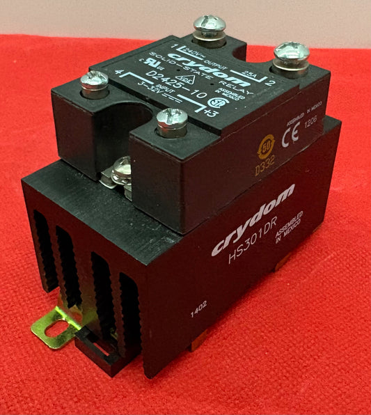 CRYDOM D2425-10 SOLID STATE RELAY W/ HS301DR