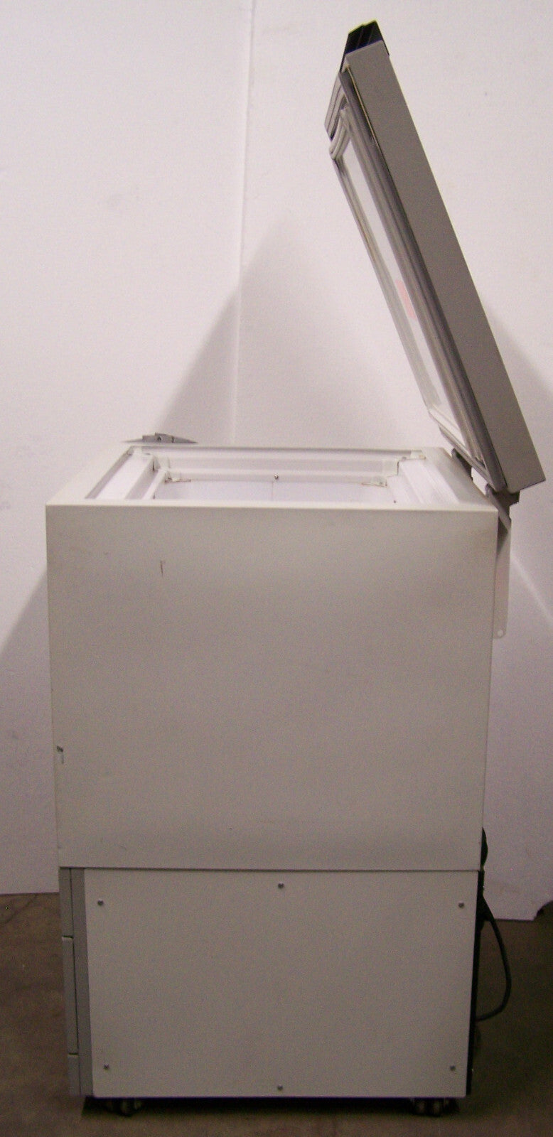 REVCO SCIENTIFIC ULT350-5-AUA SN TA-103093 Lage temperatuur vriezer bereikt -41