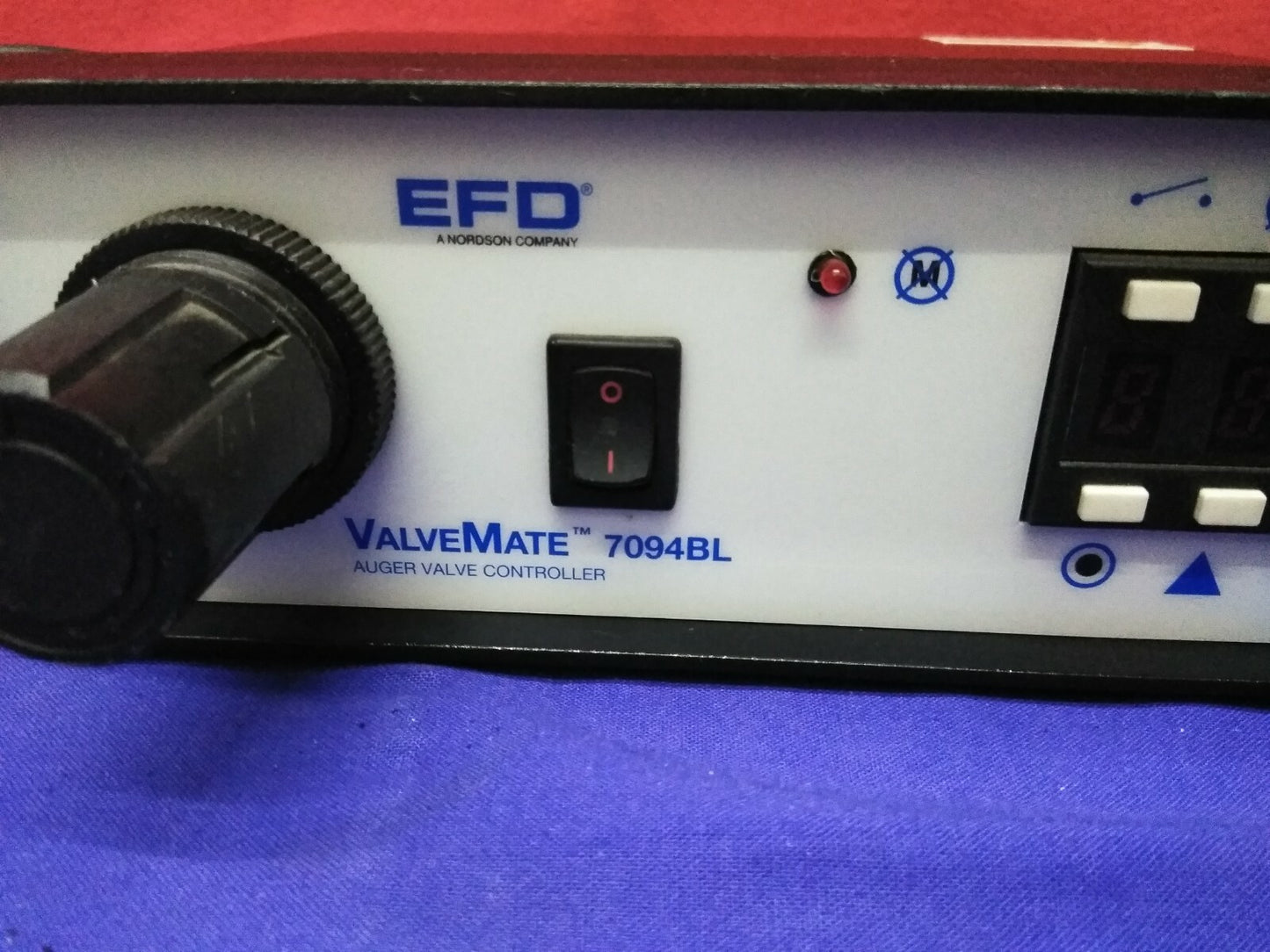 DISPENSADOR EFD VALVEMATE 7094BL 7013864 SN 799213 