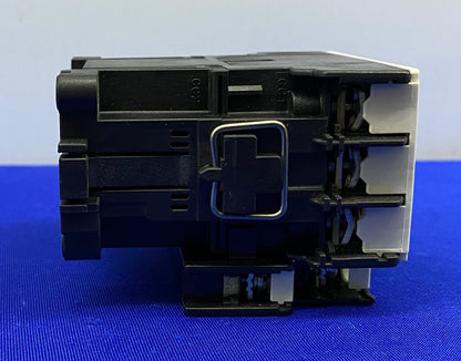 富士電機 SC-E04 コンタクタ &amp; SZ-AS1/T / SZ1AS1T 補助コンタクト