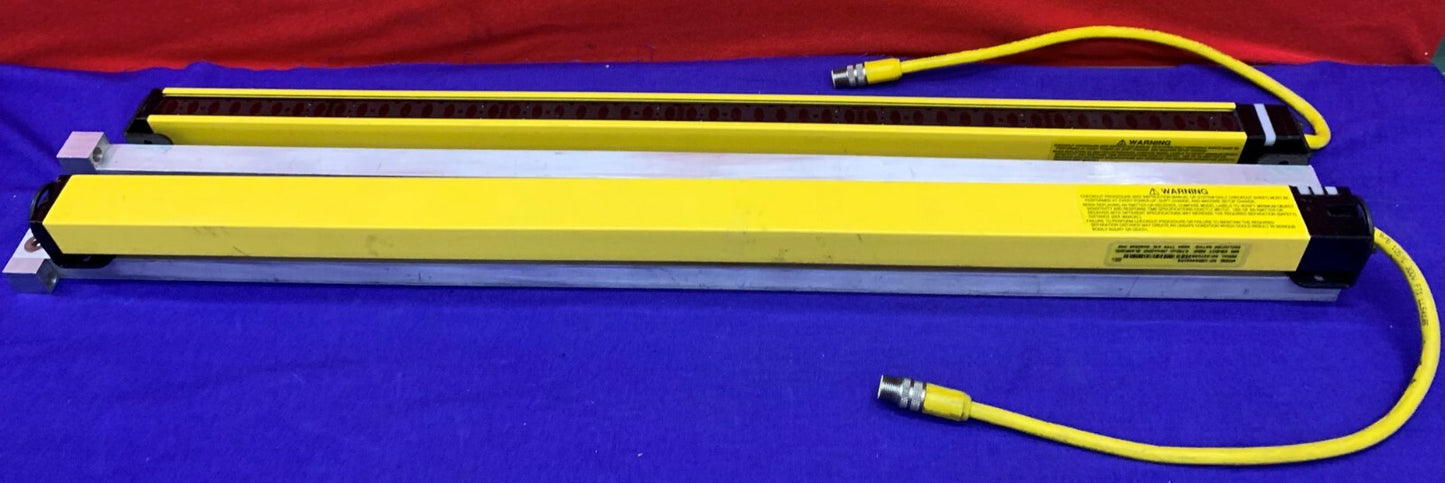 Banner MicroScreen Zender &amp; Ontvanger USR2424YP2 / USE2424YP2