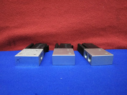 1 LOT QTY 3 HUMPHREY 153-37-24VDC 153 37 24VDC PNEUMATIC DIRECTIONAL 3-WAY VALVE