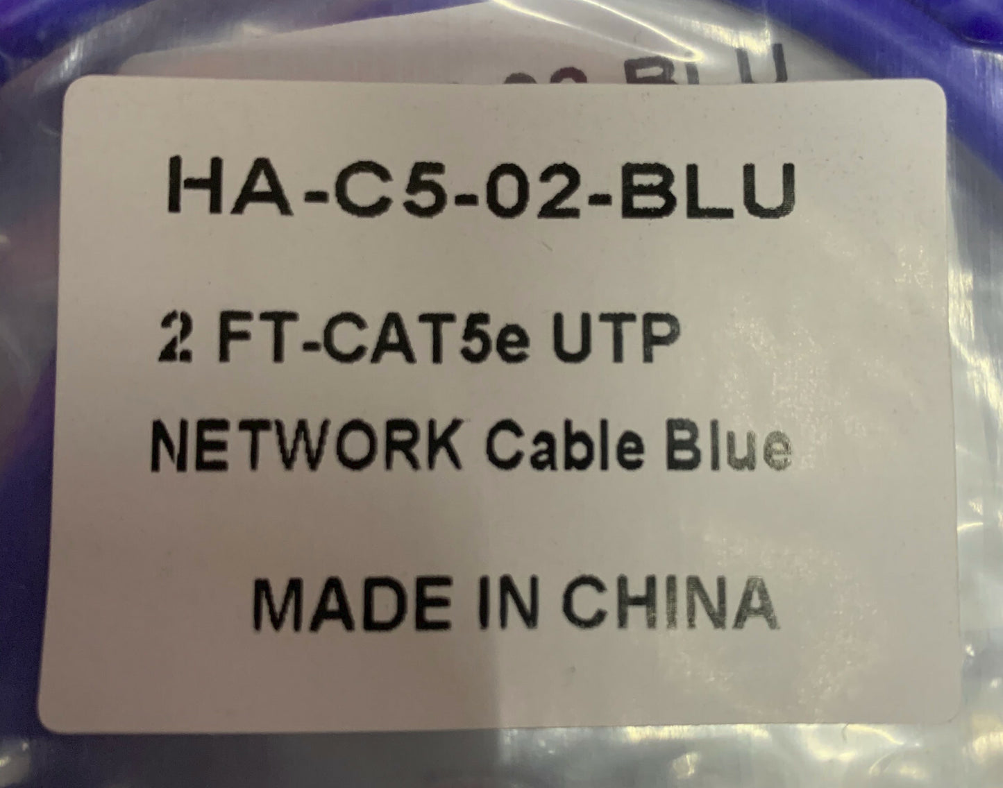 Lot de 20 câbles réseau bleus Cat52e/Cat6UTP - Voir l'annonce pour connaître les quantités et les modèles.