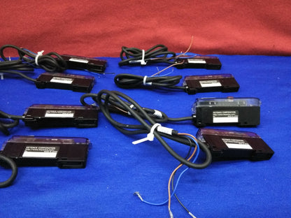 1 LOT DE 8 - AMPLIFICATEUR DE DÉTECTEUR DE PROXIMITÉ KEYENCE ES-M1