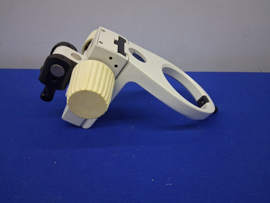 LEICA 10445945 STEREO MICROSCOPE FOCUS MOUNT POD HOLDER MICROSCOPE HOLDER  76MM