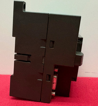 SIEMENS 212-1AB21-0XB0 DC POWER SUPPLY SIMATIC S7-200 MISSING COVERS OVER SCREWS