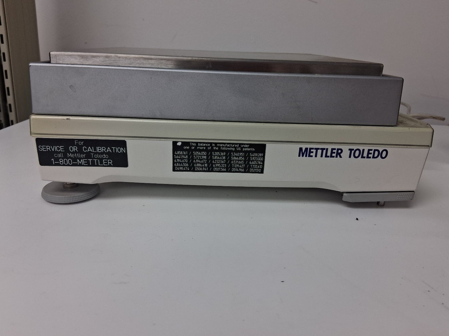 Mettler Toledo IND690 Weighing Terminal with X1202S Precision Weighing Platform