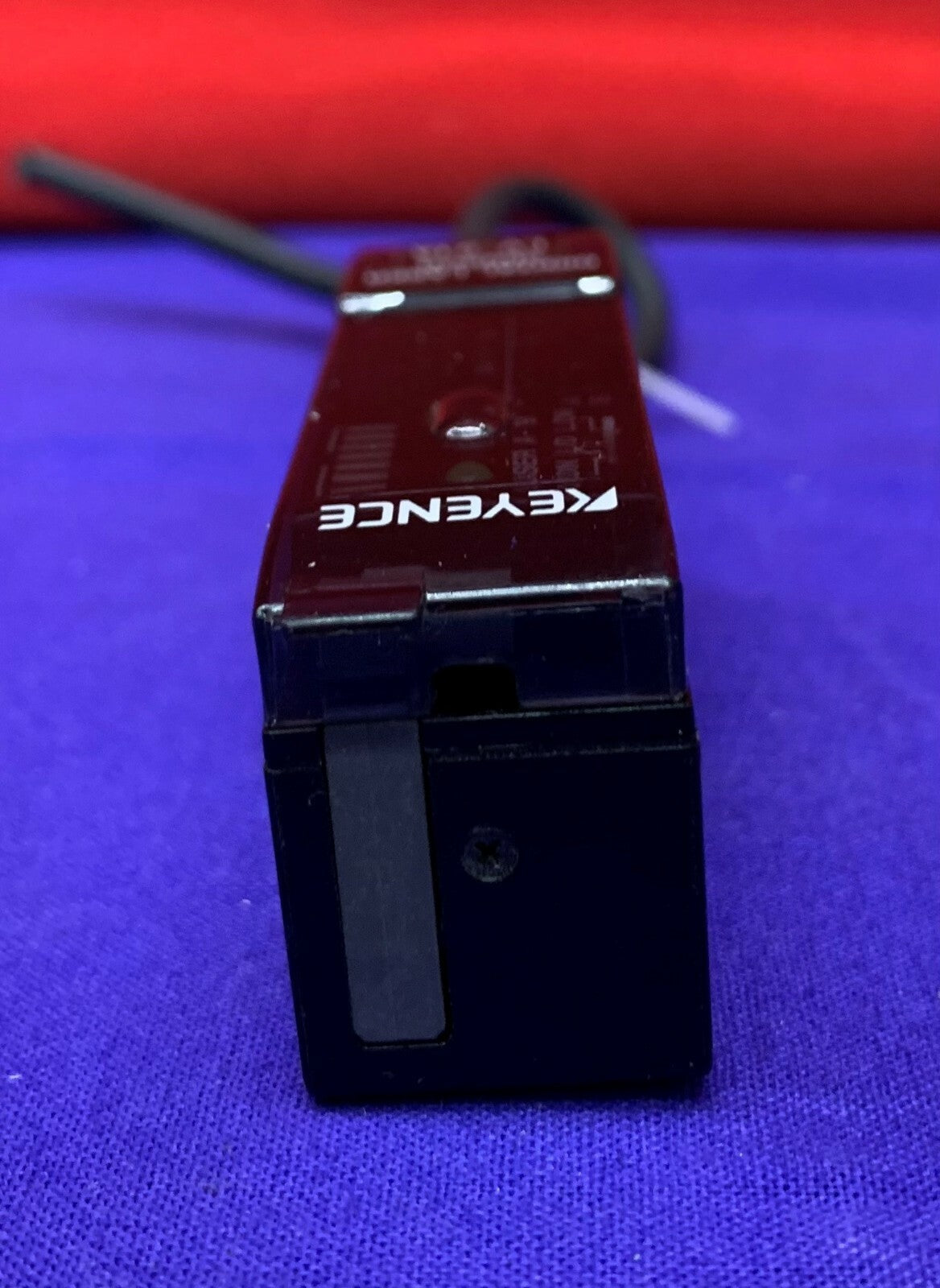 Keyence LV21A / LV-21A digitale lasersensor / versterkereenheid 