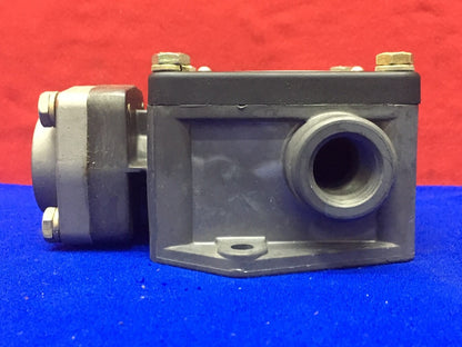 TRANSAMERICA DELAVAL BARKSDALE CONTROLS P1X-K600SS-V PRESSURE SWITCH