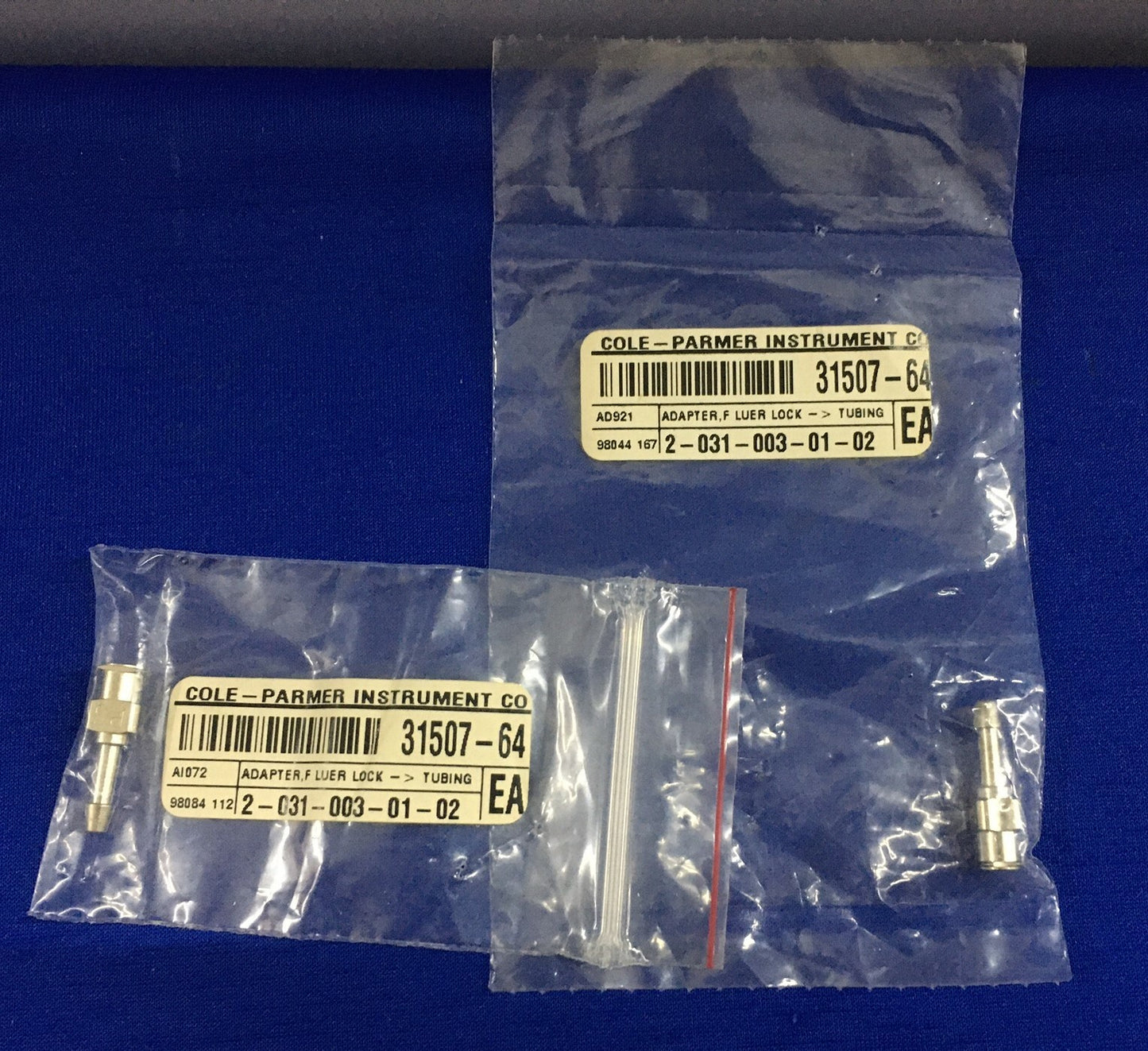 AANTAL 2 - COLE-PARMER INSTRUMENT 31507-64 ADAPTER F LUER LOCK - BUIS