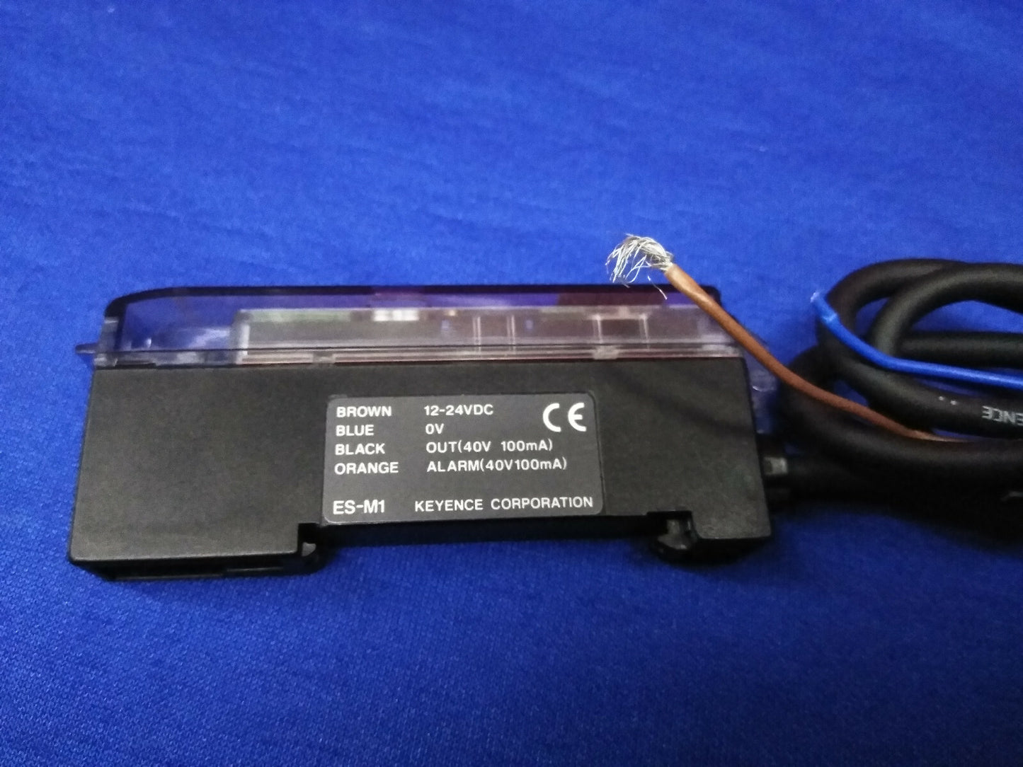 1 LOT QTY OF 2 - KEYENCE ES-M1  PROXIMITY SWITCH AMPLIFIER 4149350 & 5149995