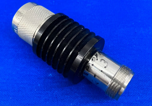 PASTERNACK PE7048-20、20 DB 固定減衰器、N オス T、DIGIKEY # 3985-PE7048-20