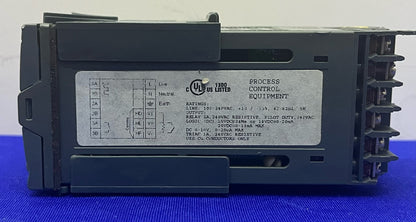 CONTROLLO DELLA TEMPERATURA EUROTHERM 2216 2216/CC/VH/LH/XX/DB/XX/ENG 