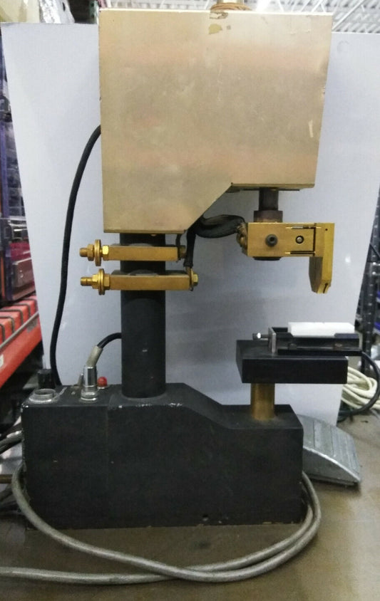 POUR PIÈCES/RÉPARATION - TÊTE DE SOUDAGE HUGHES MODÈLE N° 76 ML SN 317