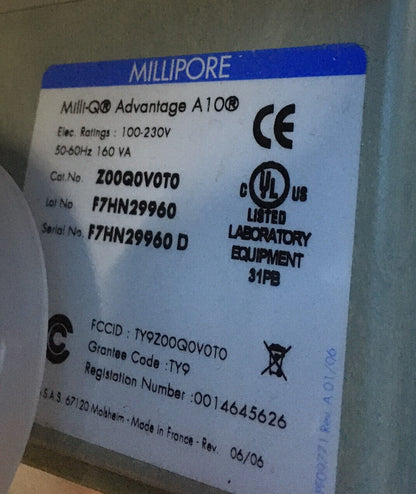 MILILIPORE MILLI-Q A10® TOC Z00Q0V0T0 モニター、電気定格: 100-230V 50/60HZ 16