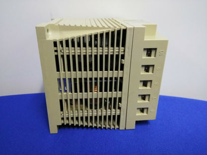 ALIMENTATORE SWITCHING IDEC IZUMI PS5R-C24 DA 30 W IN USCITA