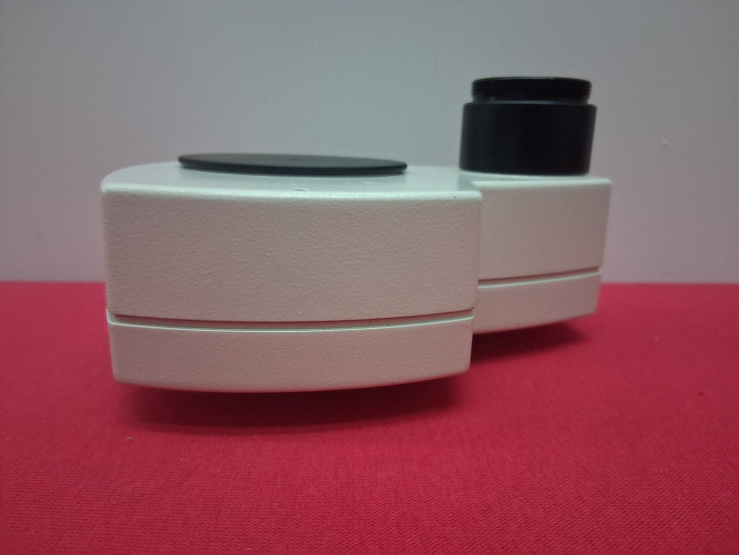 Leica 10446309 Documentation Tube HD V, a switchable 3-position beam splitter