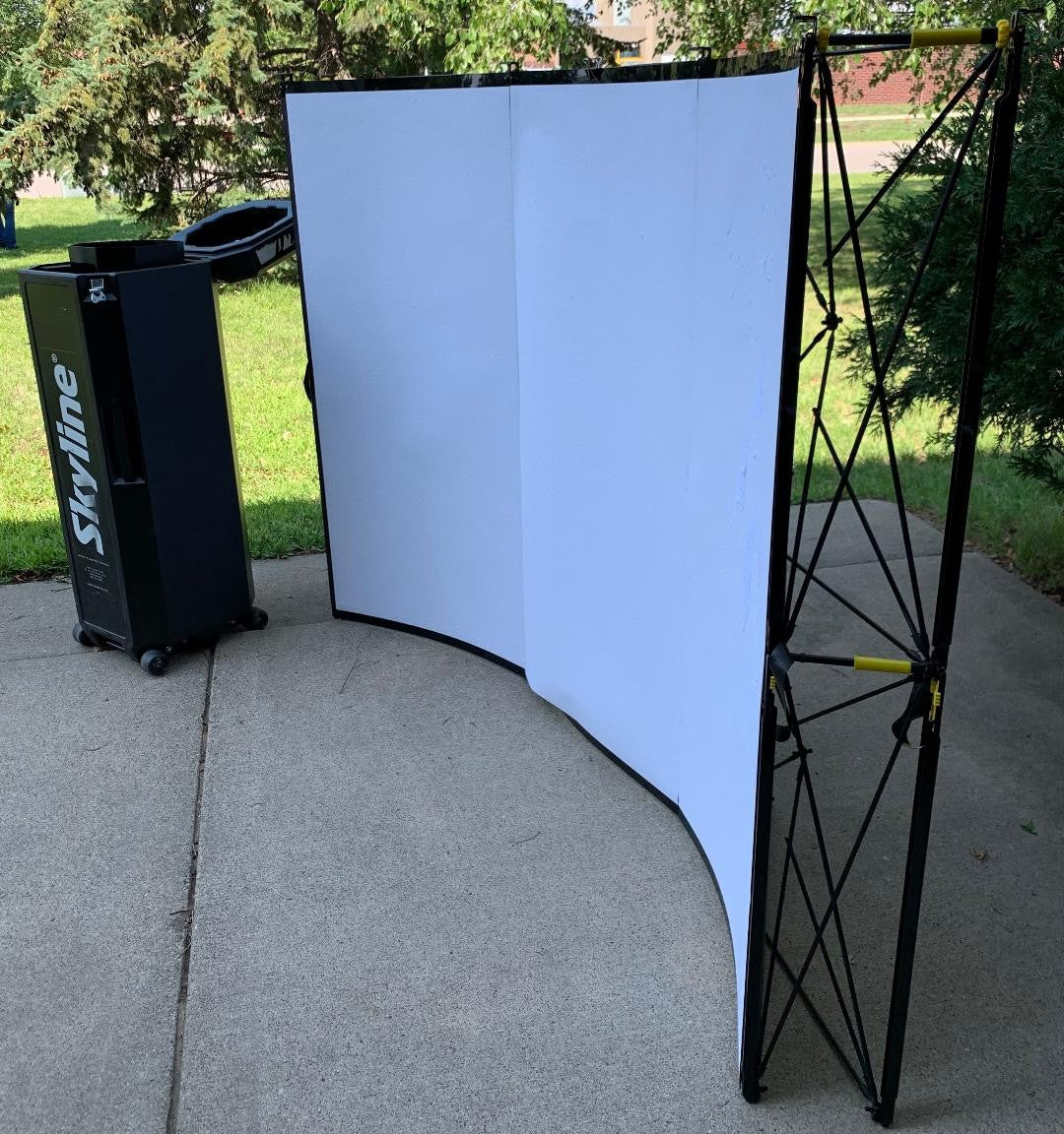 6’ x 52" Skyline 3 Panel Pop Up Trade Show Display with Storage Case