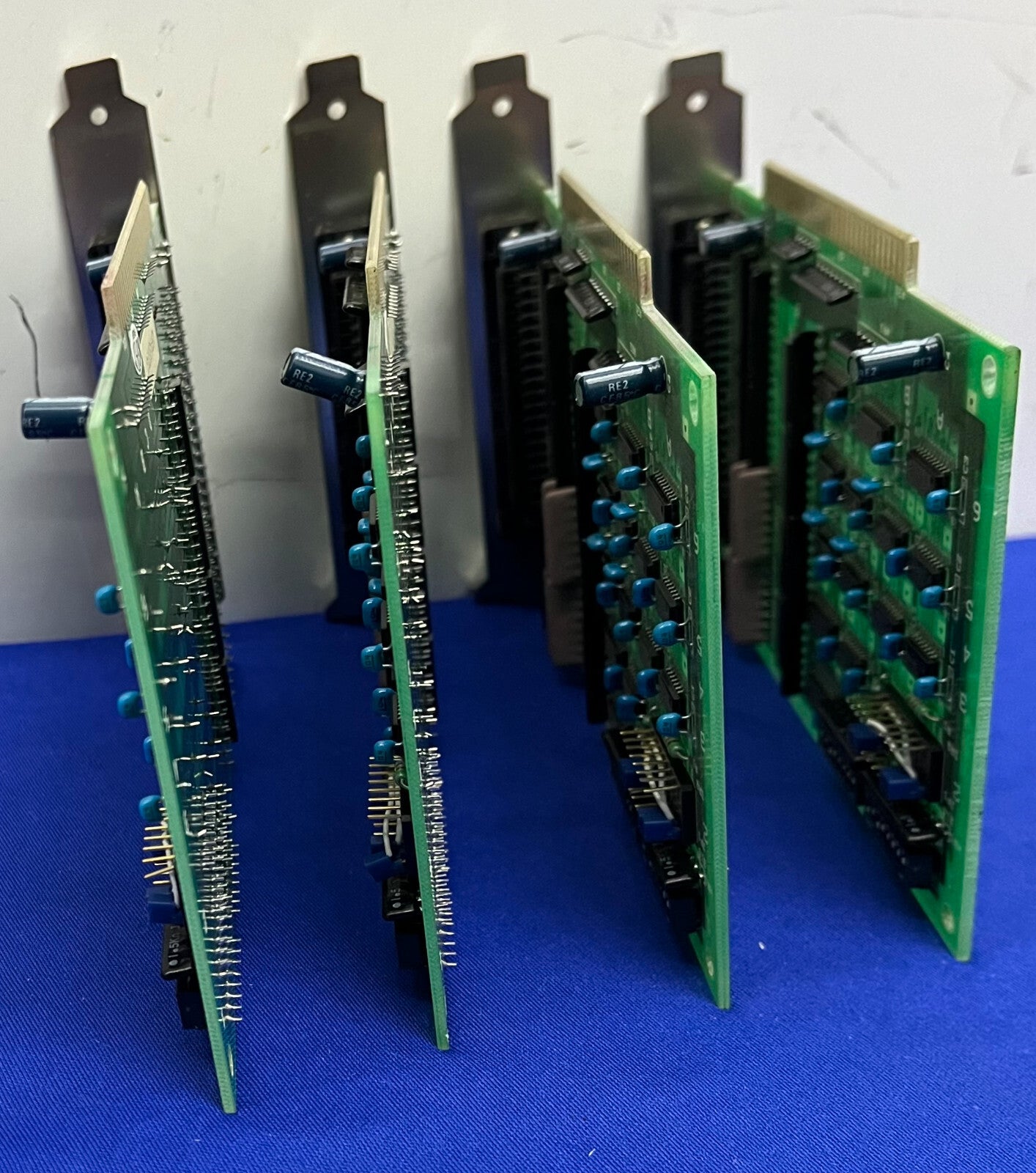 CONTEC PIO-16/16L (PC) H NR. 9765B GEÏSOLEERDE DIGITALE I/O-BORD - 1 LOT HOEVEELHEID 4 