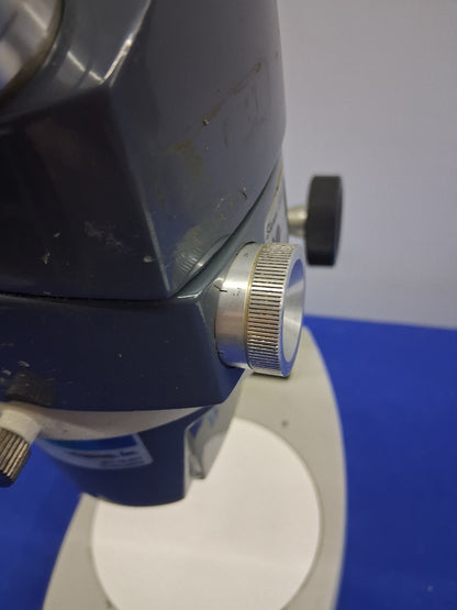 American Optical StereoStar Zoom 570 Vintage MICROSCOPE 0.7X To 4.2X & Stand