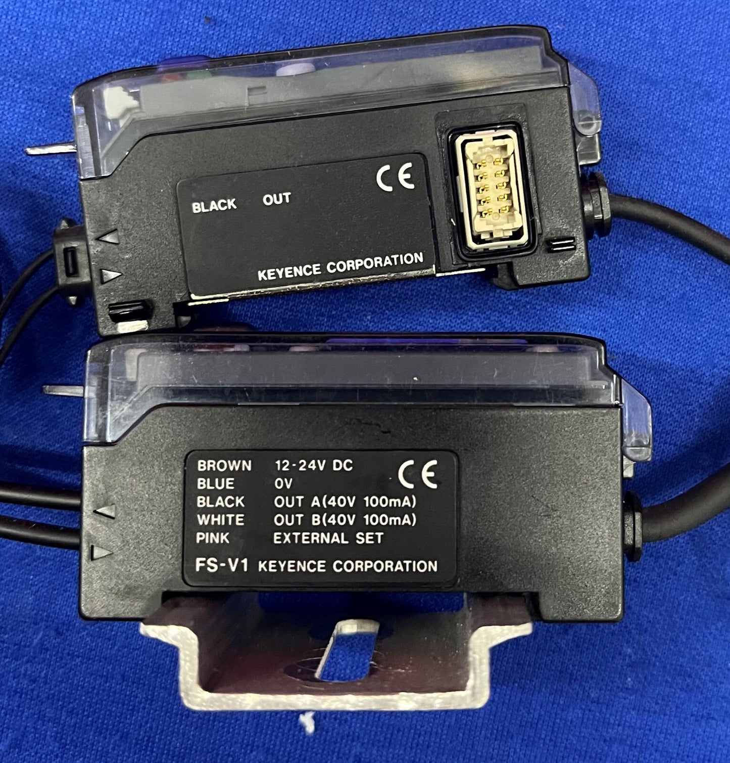 Keyence FS-V1 (1) &amp; Keyence (1) FS-T2 glasvezelsensoren