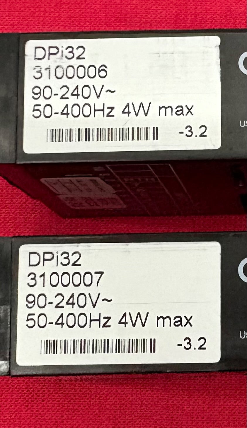 OMEGA PANEL METER DPi32 90-240V 4 DIGIT TEMPERATURE/PROCESS -QTY 2 -PARTS/REPAIR