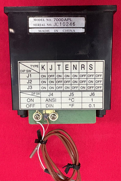 COLE-PARMER 89500-00 MICROCOMPUTER THERMOMETER TEMPERATURE PANEL