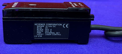 Keyence LV21A / LV-21A digitale lasersensor / versterkereenheid 