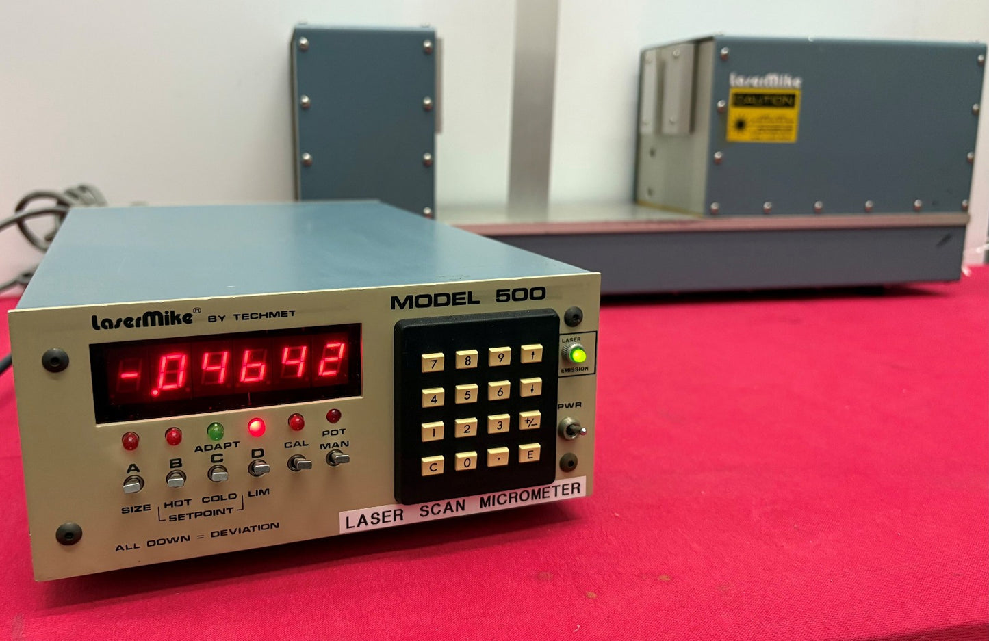 TECHMET LASERMIKE 500-01 MICROMETER W/ 500-02 LASER SCANNER - FOR PARTS/REPAIR