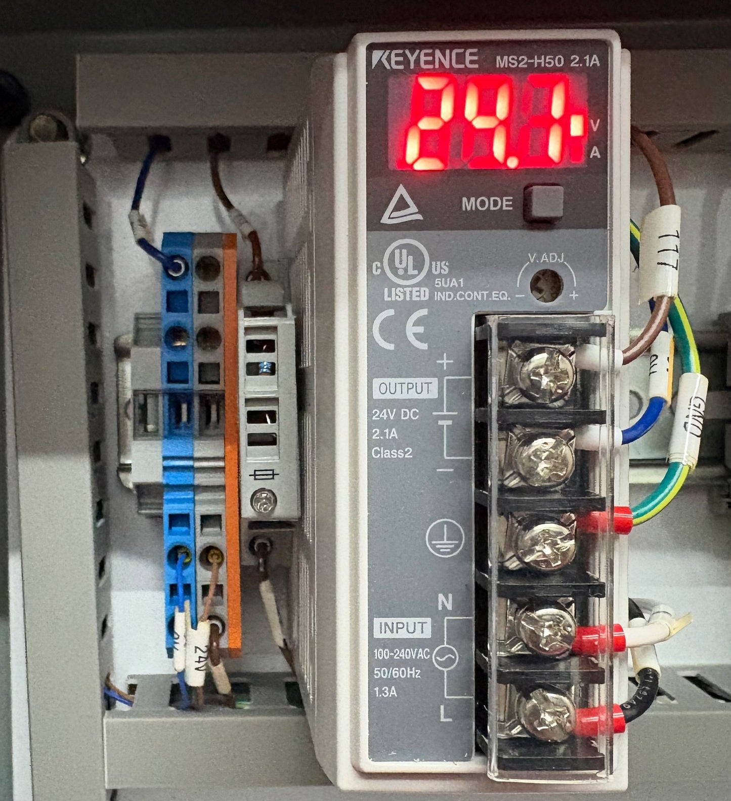 KEYENCE SWITCHING MS2-H50 POWER SUPPLY & FERRAZ SHAWMUT FUSE BLOCK USCC1I