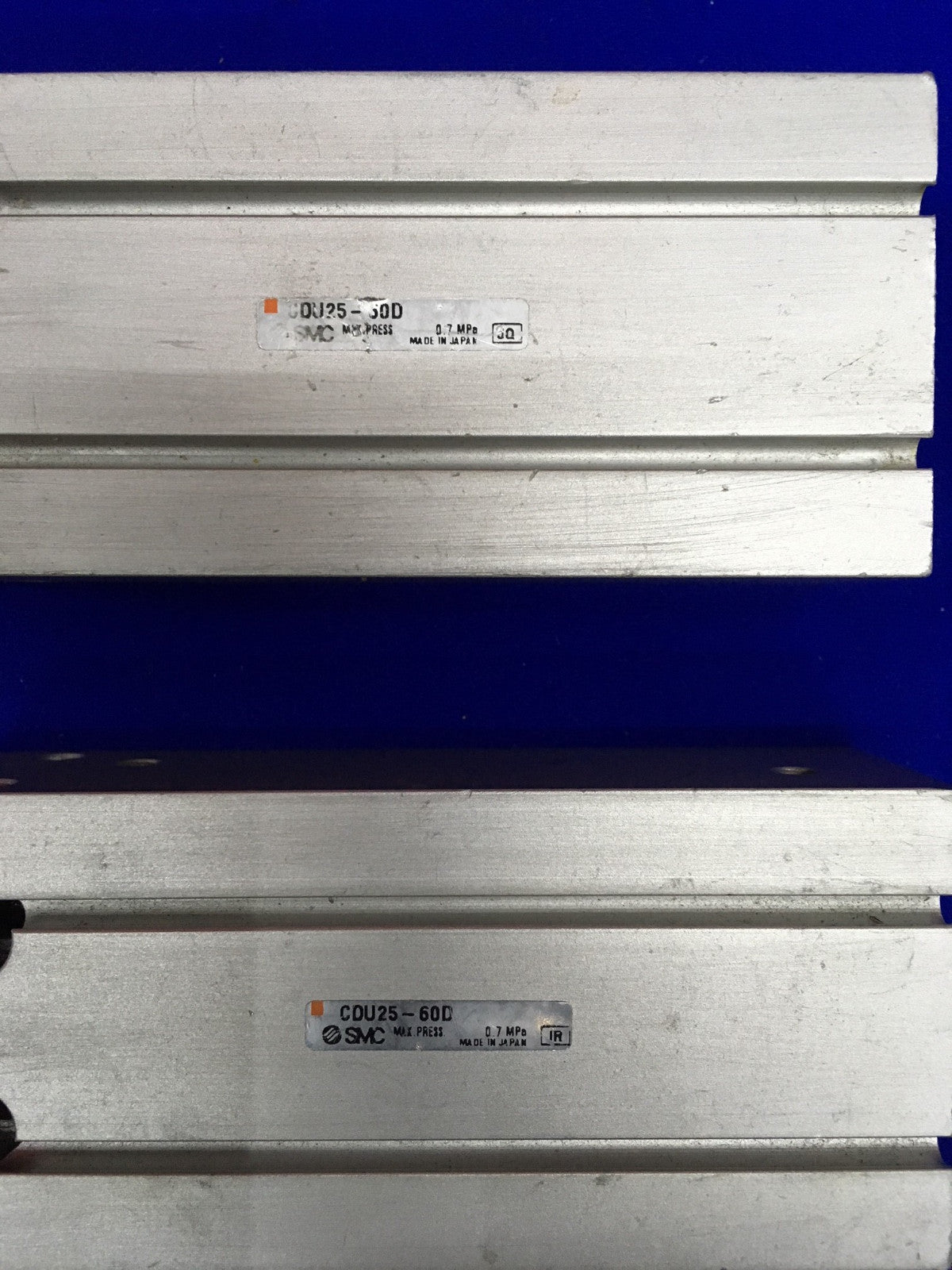 Menge 2 – SMC CDU25-60D, frei montierte Zylinder, maximaler Druck 0,7 MPa 