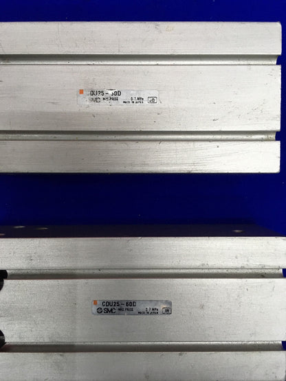 Menge 2 – SMC CDU25-60D, frei montierte Zylinder, maximaler Druck 0,7 MPa 