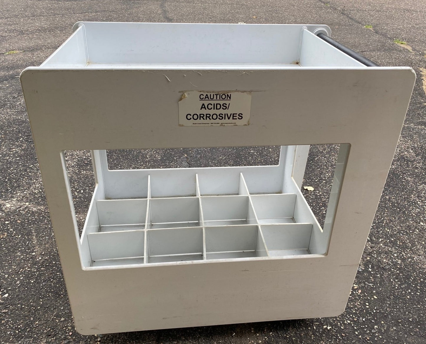 SCE SOUTH COAST ENTERPRISES SCE1001-24 Chemical-Resistant Utility Cart