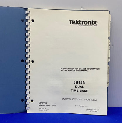TEKTRONIX ® 5B12N / 070-1141-00 GROUPE DE PRODUITS 52 MANUEL D'INSTRUMENT À DOUBLE BASE DE TEMPS