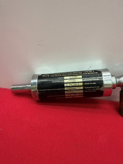 Veeco Sensitivity Calibrator Type SC-4 Helium Mass Spectrometer Leak Detector