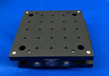 ニューポート モデル 401 XY リニア ステージ 13MM 移動量 1/4 -20 スレッド 5.5''X5.5''X1.72'' 