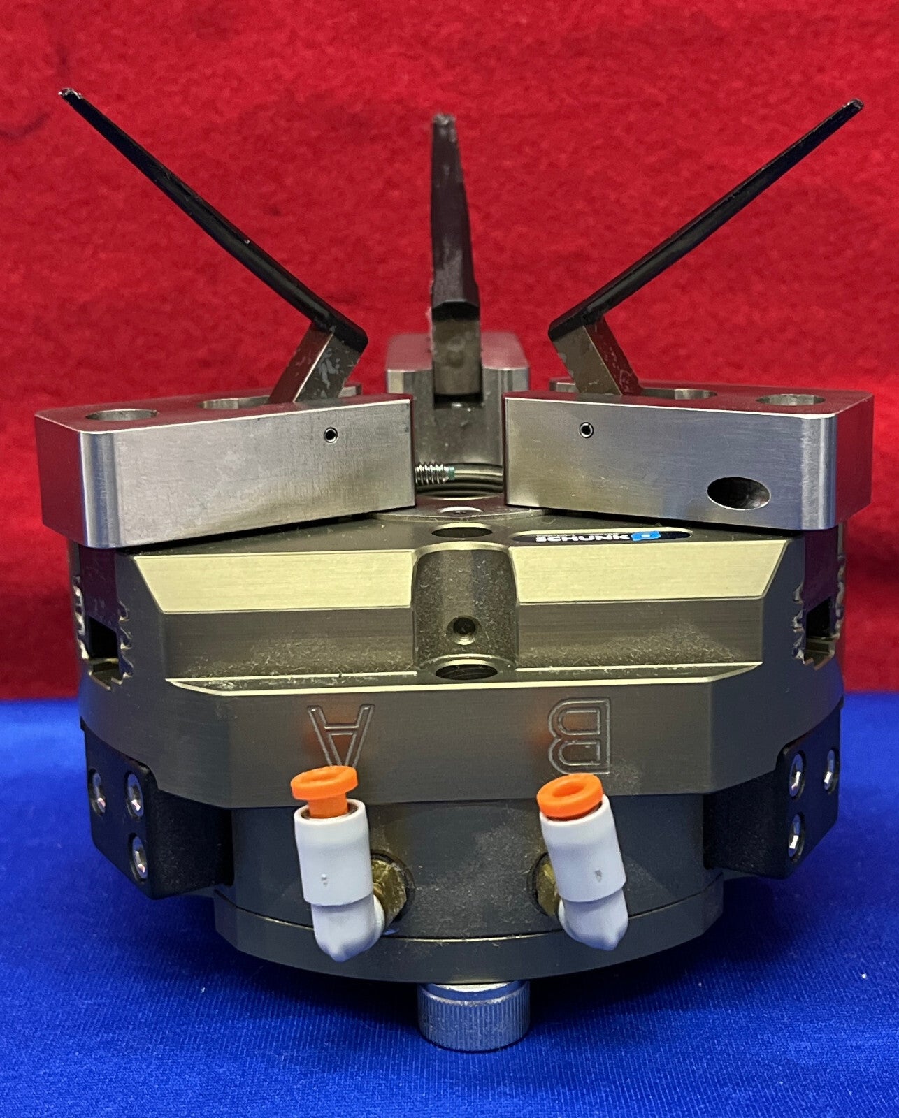 SCHUNK PNEUMATIC GRIPPER PZB+80-1 PZBPlus801 Size 80 305160 6mm STROKE PER JAW