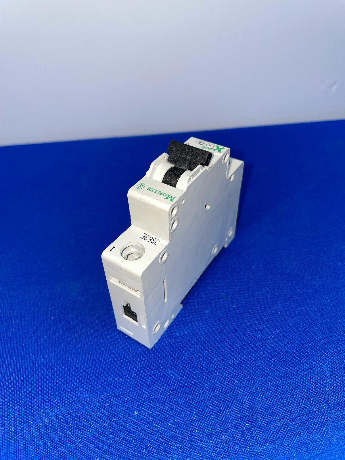 MOELLLER, FAZ-C16/1, X POLE, MINI INTERRUTTORE AUTOMATICO, VENDUTO COME 1 LOTTO QTY 2