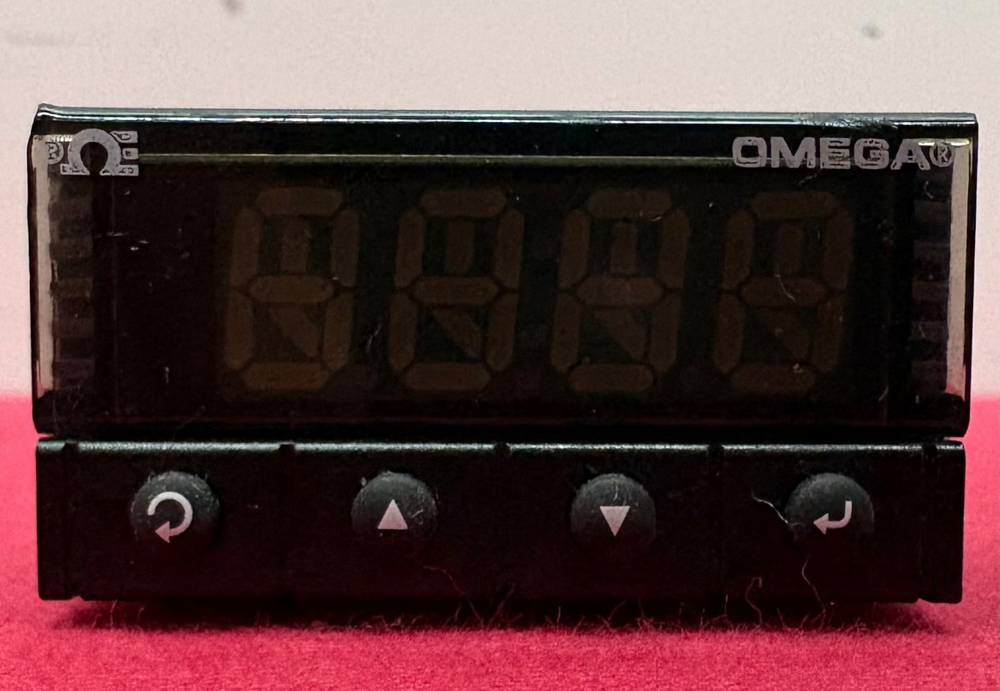 OMEGA DPi32-AL-DC DIGITAL TEMPERATURE PROCESS PANEL METER M19030088 12-36V