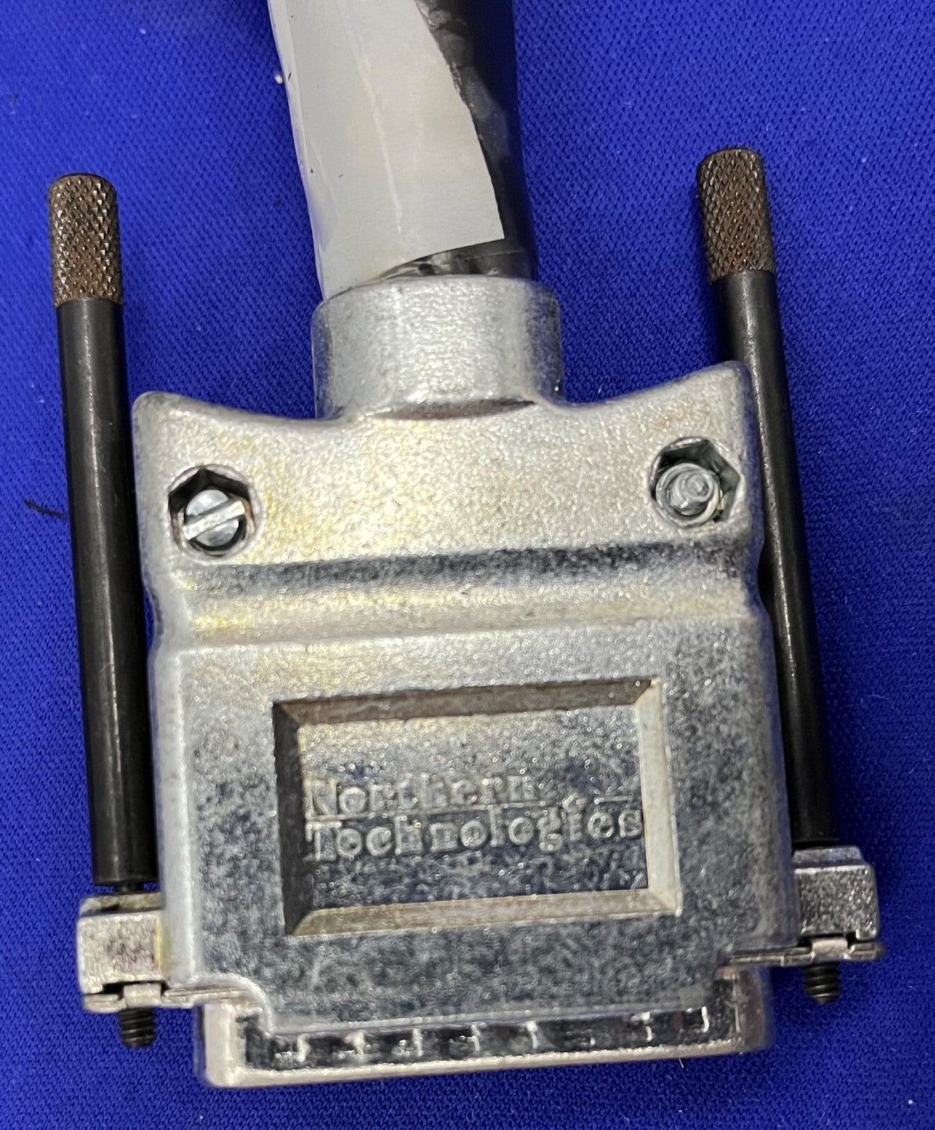 NORTHERN TECHNOLOGIES スプリッターケーブル 19-4606-4 REV. G 44ピン オス