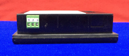 RENU ELECTRONICS PZM-720-24-BH/W REV A3 PANNEAU D'INTERFACE OPÉRATEUR