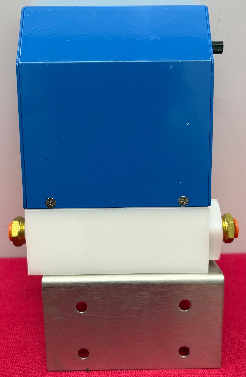 OMEGA FMA-A2213 ELECTRONIC MASS FLOW CONTROLLER RANGE 0-30SLPM GAS N2 250PSIG