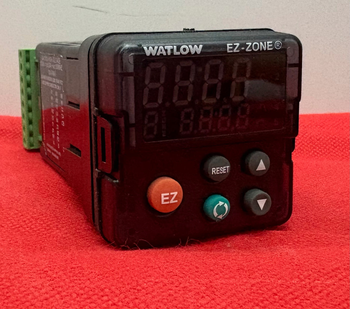 WATLOW EZ-ZONE® PM6C3CC-1LCJAAA CONTROLLER ITEM: 1390-4948
