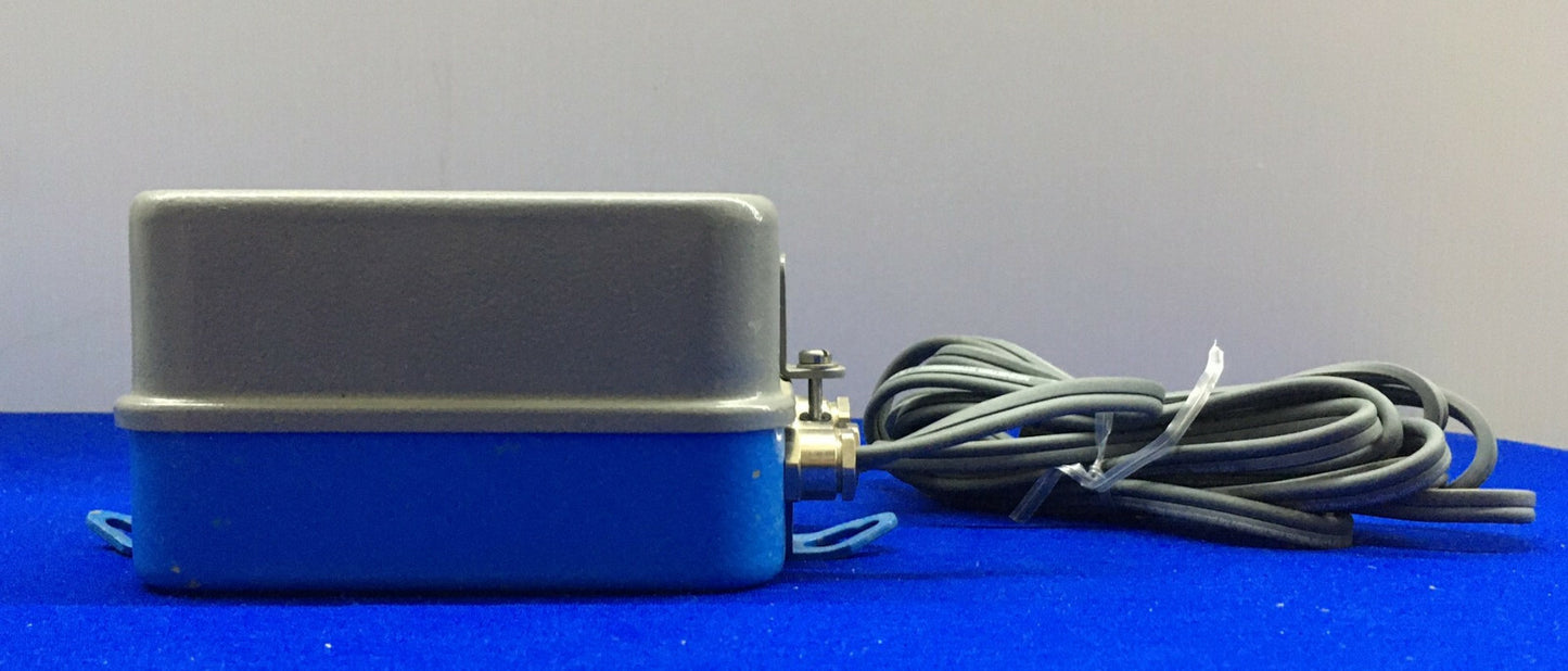 OPTIK ELEKTRONIK SICK NP 05/NP-05/NP05 ALIMENTATORE CON FUSIBILE DI COMMUTAZIONE