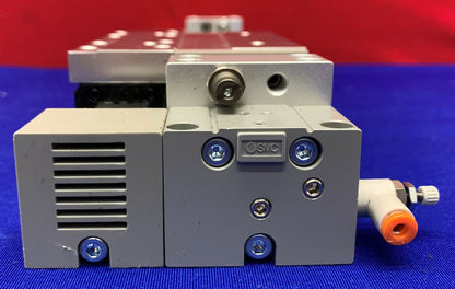 SMC Kolbenstangenloser Zylinder MY1H20-150L / MY1H20150L mit (2) SMC AS1201F Durchflussreglern